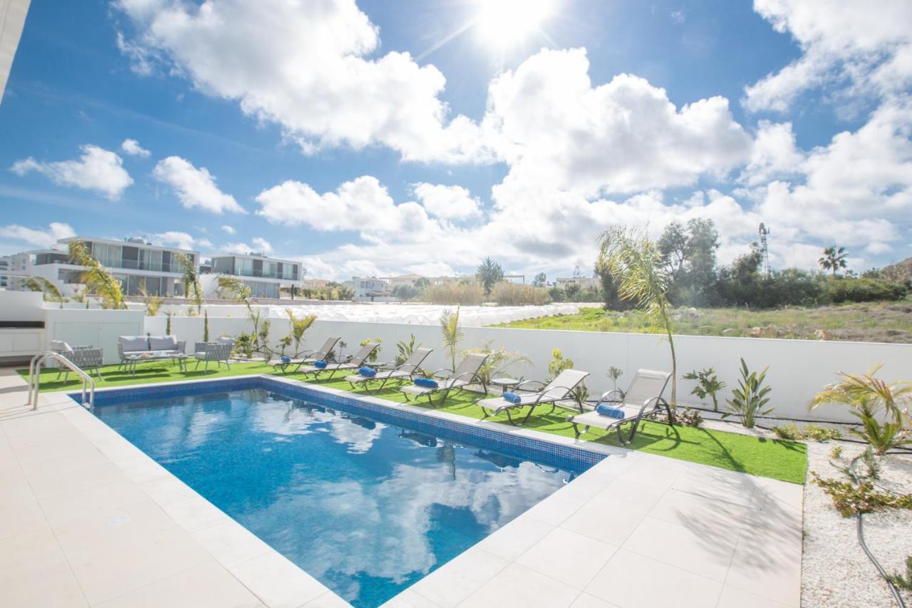 Olivine 3 Bedroom Villas Protaras Bagian luar foto