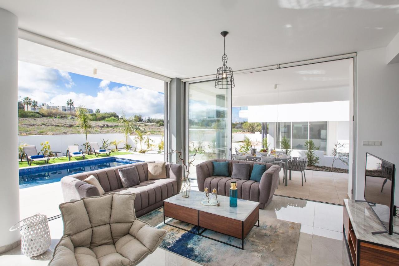Olivine 3 Bedroom Villas Protaras Bagian luar foto